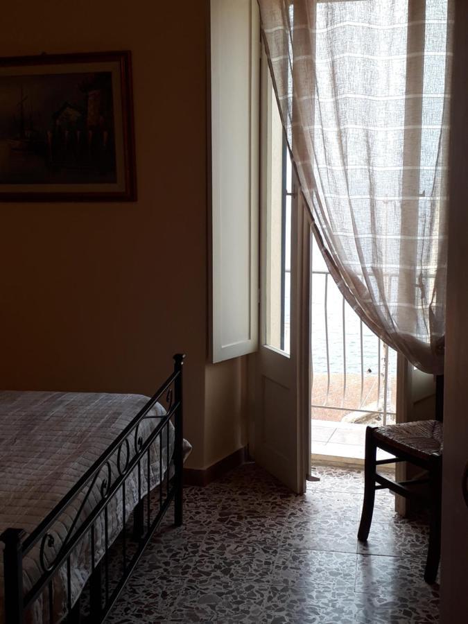 L'Antico Faro Bed & Breakfast Castelsardo Exterior photo