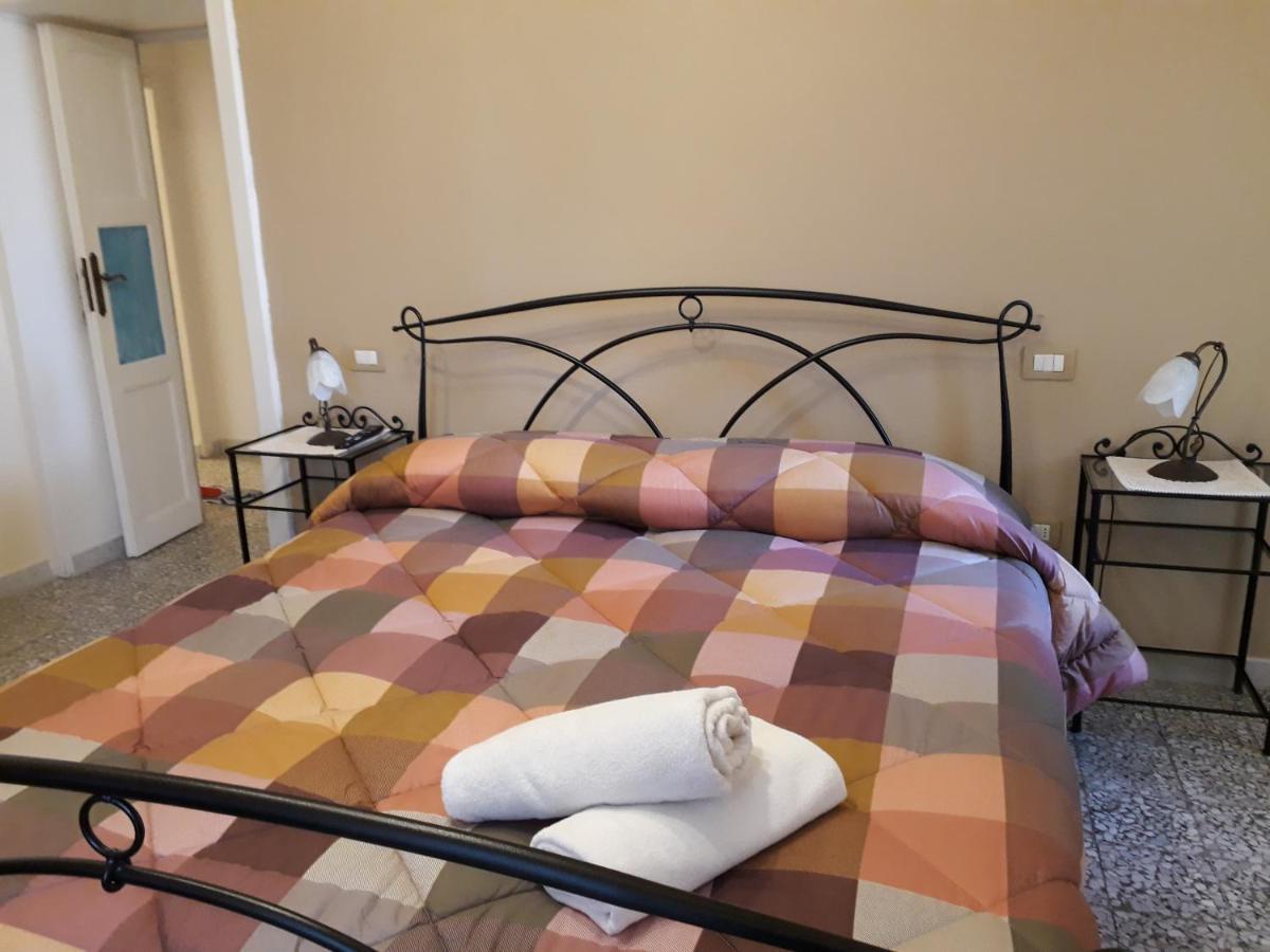 L'Antico Faro Bed & Breakfast Castelsardo Exterior photo