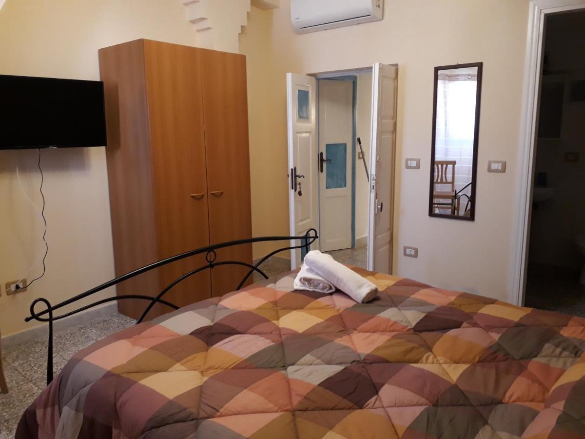 L'Antico Faro Bed & Breakfast Castelsardo Exterior photo