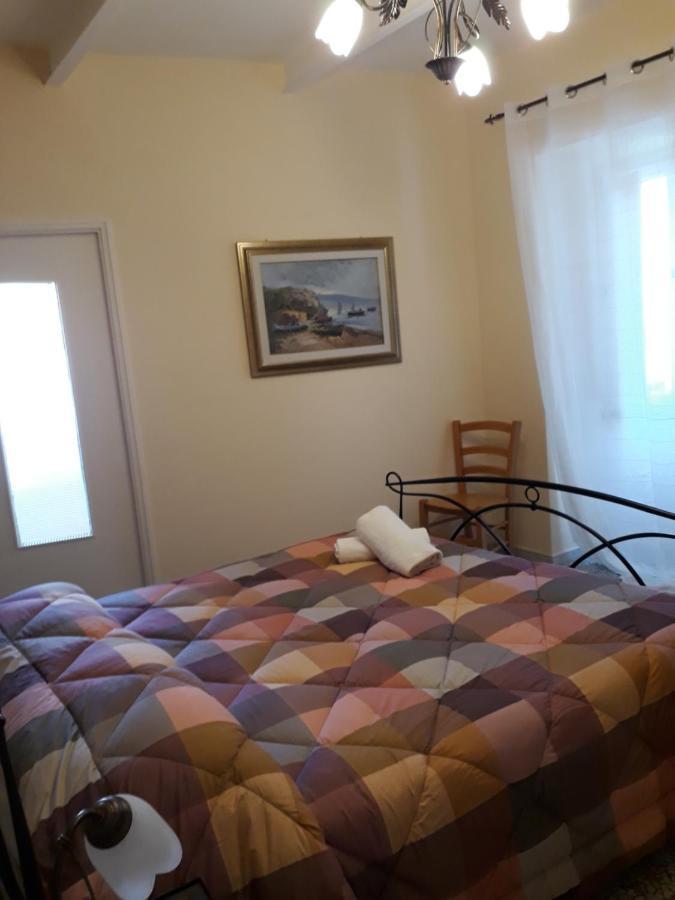 L'Antico Faro Bed & Breakfast Castelsardo Exterior photo